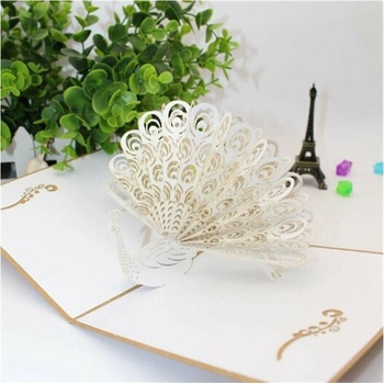 3D prianie Biely páv