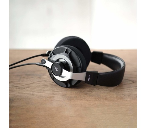 Final Audio D8000
