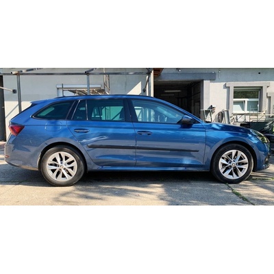 Lišta dverí SKODA Octavia 2020- / kombi IV. Gen