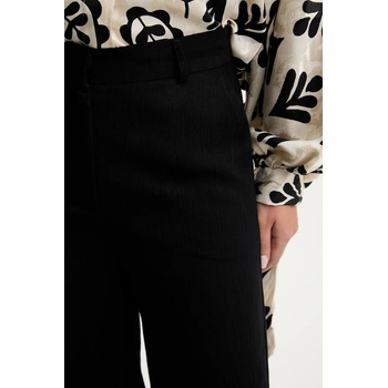 Answear. LAB Панталон Answear. LAB в черно с широка каройка, с висока талия (LF.031443.tos)