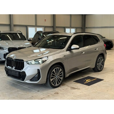 BMW X1 xDrive30e Luxury 240 kW