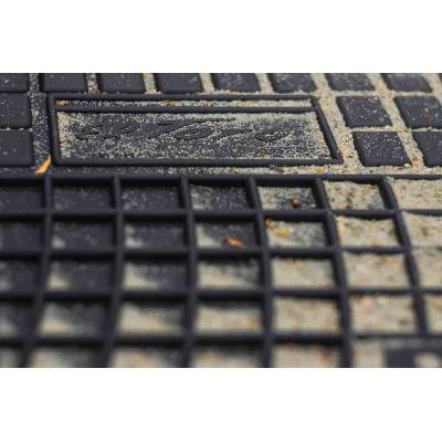 Гумени стелки Frogum за Iveco Daily 1999-2006, Daily 2006-2014, 3 части, черни (ETD00992)