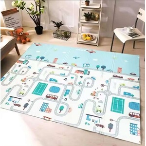 Pepita Двустранно сгъваемо килимче за игра Pepita 150x200cm - Превозно средство и град (DE-XPE201815)