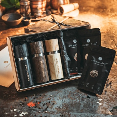 Pepper Field Kampotský Pepř sada 3 mlýnků a 3 doypacků 3 x 50 g