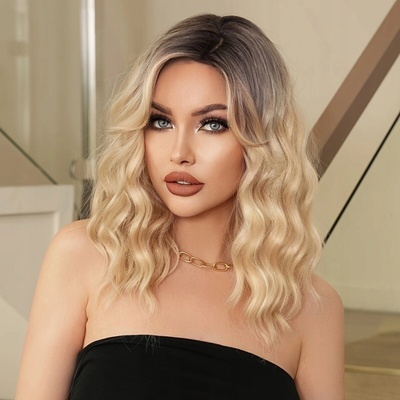 NCDSHAIR Paruka polodlouhé syntetické blond vlasy