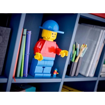 Image 1 of LEGO® Up-Scaled LEGO Minifigure (40649)