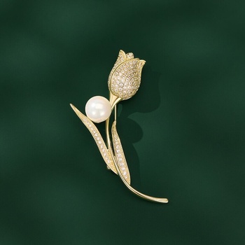 Éternelle Brož ve tvaru zlatého tulipánu s perlou a zirkony B7379-8LXT0976H