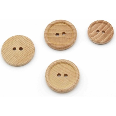Drevený gombík s dierkami - široký okraj - prírodný - priemer 2,5 cm