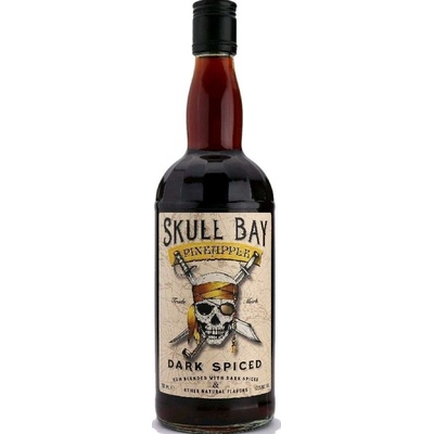 Skull Bay Dark Spiced Pineapple 37,5% 0,7 l (holá láhev)