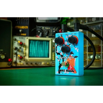Dunlop Way WM32 Huge Smalls Geisha Drive