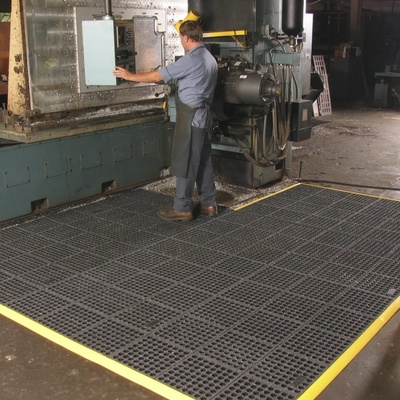 Notrax 850SFR Cushion Ease GSII Nitrile FR Modulární nitrilová protiúnavová rohož Grip Step 1 m²