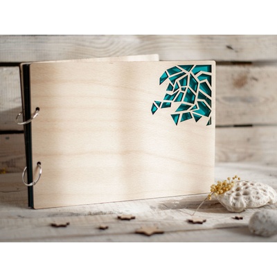Dřevěné album Střípky Barva: Tyrkysová, Formát: A5 (599 Kč), Barva listů: Bílá – Hledejceny.cz
