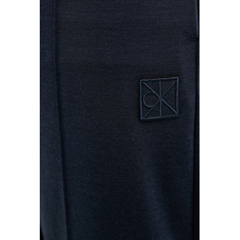 Calvin Klein Панталон с вълна Calvin Klein в тъмносиньо със стандартна кройка LV04LD212G (LV04LD212G)