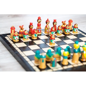 Shakhmaten magazin Дървен шахматен комплект Матрьошка