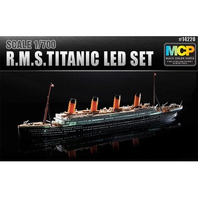Academy Model Kit loď 14220 R.M.S. TITANIC + LED SET MCP 1:700