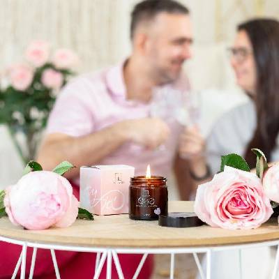 Tvoje Svíčka TY A JÁ RŮŽOVÁ andělika, magnolie, pettitgrain, šalvěj 60ml