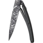 DEEJO 1gc010 tattoo black carbon / Ултралеко джобно ножче с карбонова дръжка и татуировка (1gc010)