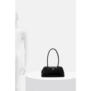 GUESS Чанта ARNELA (HWNY94.96080) - answear - 146,67 лв