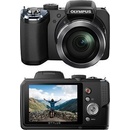 Olympus SP-820UZ