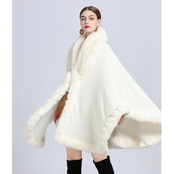 Image 1 of Стилна пелерина в цвят екрю с пухкава яка