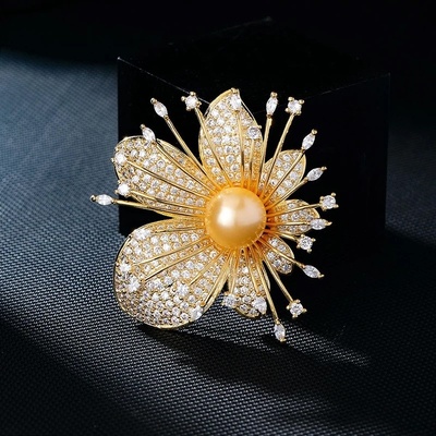 Éternelle brož s perlou a zirkony Emidia květina B2116/AL Zlatá