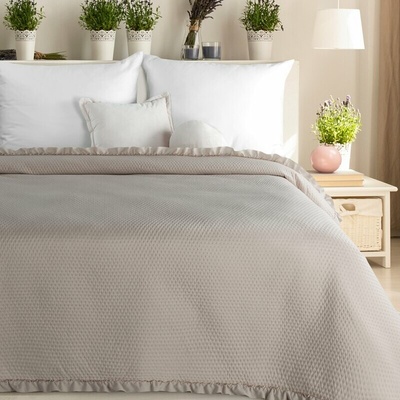 Takoy Přehoz tmavě béžový prošívaný metodou hot press s ozdobným volánem 170x210 cm FALBANKA Design 91-HF-484533 | 170 x 210 cm