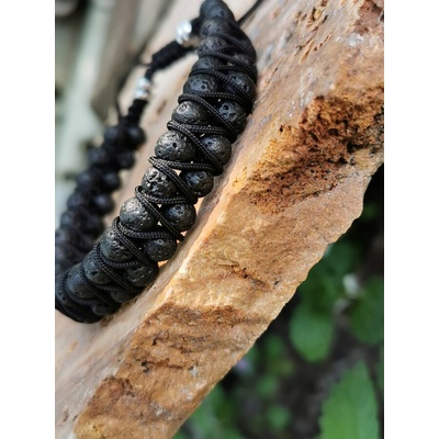 Стилна черна гривна за мъж (МЕК1)