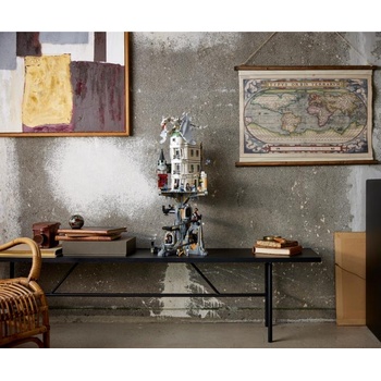 Image 1 of LEGO® Harry Potter™ - Gringotts Wizarding Bank Collectors' Edition (76417)