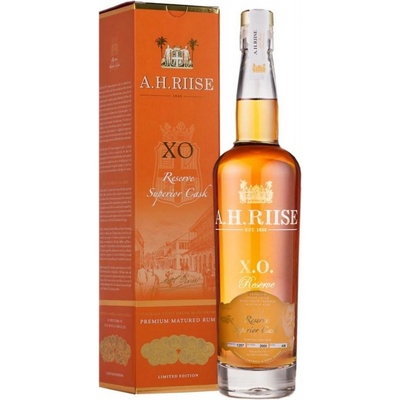A.H.Riise XO Reserve SUPERIOR 40% 0,7 l (karton)