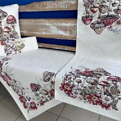 Tegatex Gobelínový ubrus chenille muchomůrka 40x100 cm