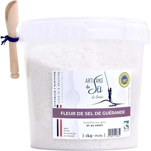 Artisans du Sel‍ Морска сол от Геранд с лопатка, PVC опаковка 1 kg | Artisans du Sel‍ (003654 (SEAU FSG) ART DU SEL)