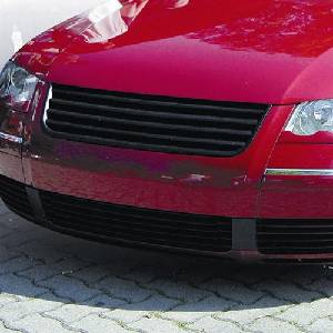 Черна решетка за VW Passat 01-05г (BKGVPB5B)