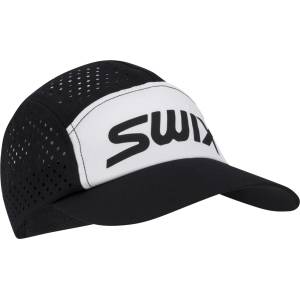 Swix Шапка с козирка Swix Runners Cap - Jet Black - размер One Size (904-6241-0213)