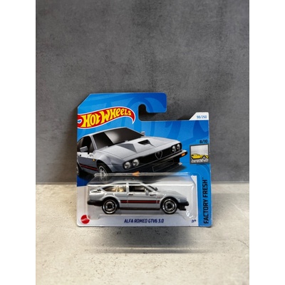 Mattel Hot Wheels Alfa Romeo GTV6 3