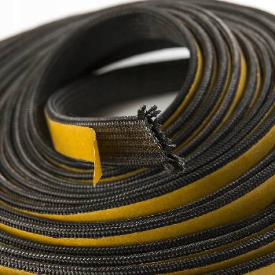 Tepelný těsnicí provazec s lepidlem Kratki 1 m, tloušťka 10x1 mm