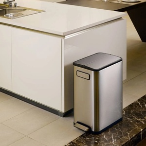 EKO 30 л. кош за отпадъци с педал цвят матиран инокс ЕКО от серия ECOFLY (EKO937730Matts/s)