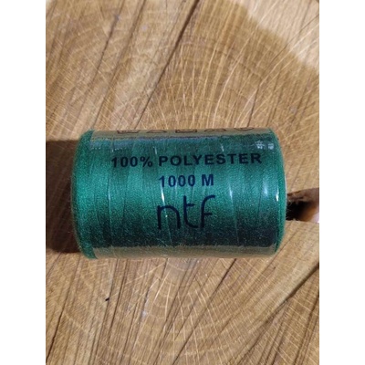 Polyesterové nitě NTF 40/2 1000 m 630 zelená smrková