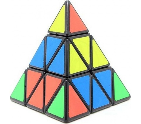 RecentToys Pyramida