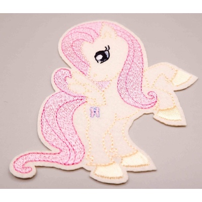 Nažehľovacia záplata - Fluttershy My Little Pony - smotanová, ružová - rozmer 10 cm x 9,5 cm