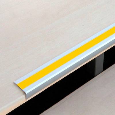 Protiskluzová schodová lišta, Aluminium m2, Easy Clean, žlutá, š 1000 mm, síla materiálu 4 mm