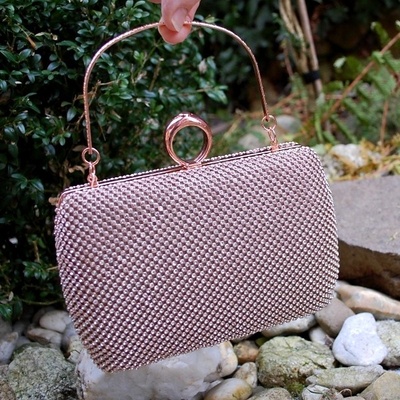 Kabelka rose gold štrasová plesová ozdobné zapínanie