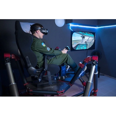 Unikátní pohyblivý letecký simulátor s virtuální realitou v Brně