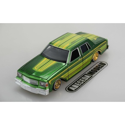 Maisto auto Design Chevrolet Caprice 1987 zelená barva 1:26