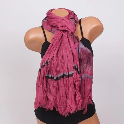 Тъмнорозов шал с райе в сиво и черно