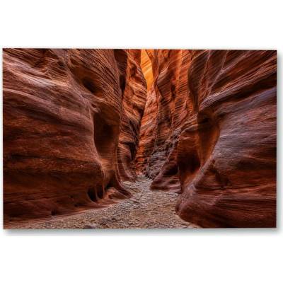 Plakát – Úzký kaňon mezi vrstvenými skalami Bez rámu Ano Bez rámu 135 × 90 cm