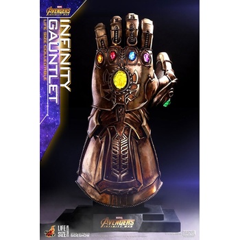 Hot Toys Avengers Infinity War Life-Size Masterpiece Replica 1/1 Infinity Gauntlet 68 cm