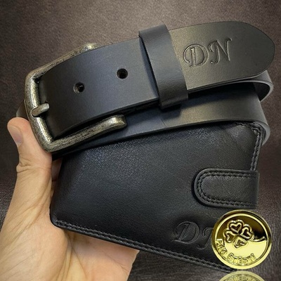 Set s ražbou monogram u pravá kůže