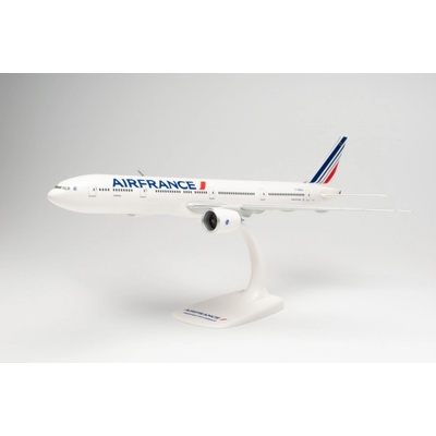 Herpa Boeing B777 328ER Air France 2010s Colors Named Strasbourg Snap Fit 1:200