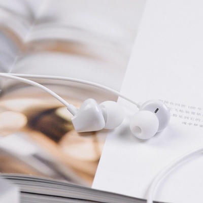 Hoco Wire Earphones Jack 3,5 mm With Microphone M60