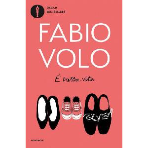 E' tutta vita (ISBN: 9788804723714)